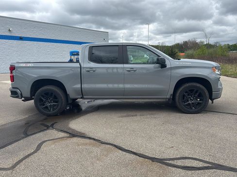 Used 2024 Chevrolet Silverado 1500 RST w/ Convenience Package II AWD/4WD image 8