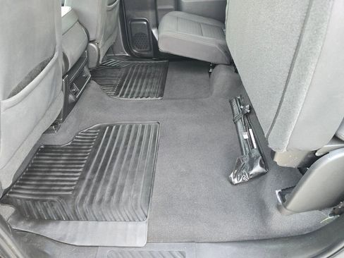 Certified 2023 Chevrolet Silverado 1500 Custom image 11