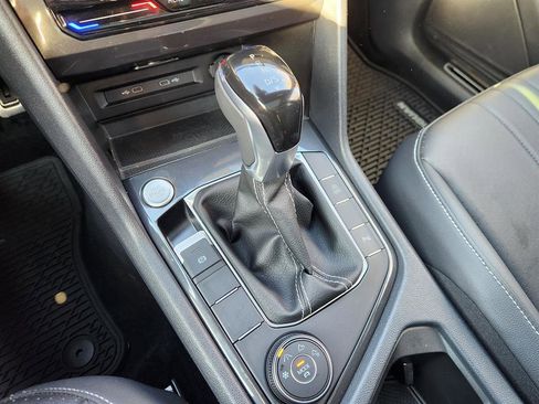 Certified 2024 Volkswagen Tiguan SE R-Line w/ MDO Package, Two-Row image 32