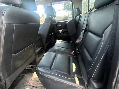 Used 2018 Chevrolet Silverado 1500 LT w/ Midnight Edition AWD/4WD image 12