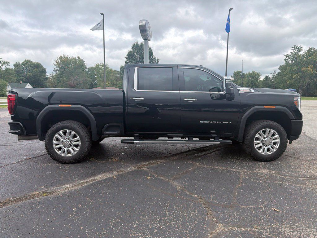 Used 2023 GMC Sierra 3500 Denali w/ Denali Ultimate Package AWD/4WD image 7