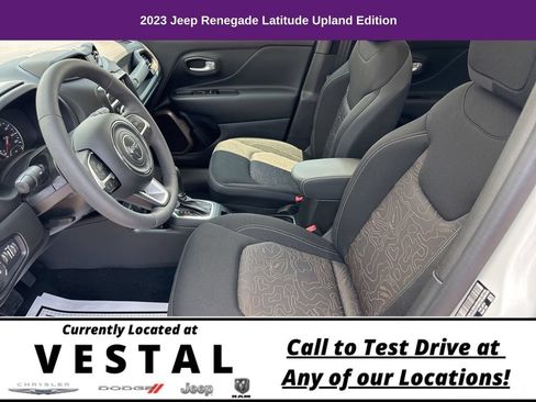 Used 2023 Jeep Renegade Latitude w/ Sun/Sound Group AWD/4WD image 13