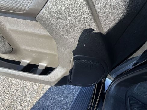Certified 2022 Chevrolet Silverado 2500 Custom w/ Custom Convenience Package AWD/4WD image 31