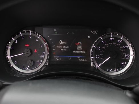 Used 2023 Toyota Highlander L FWD image 10