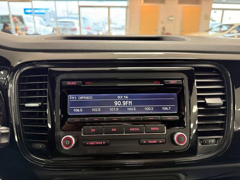 Used 2014 Volkswagen Beetle 1.8T image 14