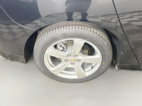 Used 2018 Chevrolet Volt LT w/ LT Driver Confidence Package image 33