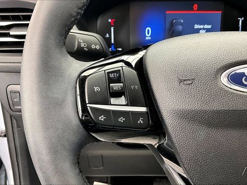 Certified 2023 Ford Escape Active AWD/4WD image 18