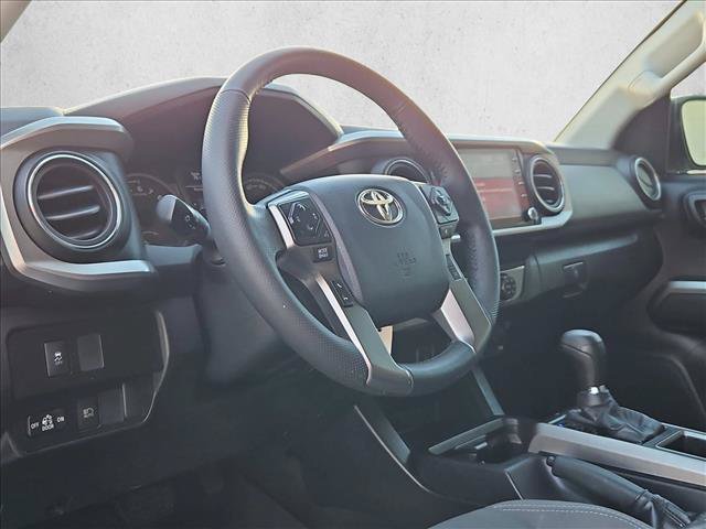 Used 2020 Toyota Tacoma SR5 RWD image 10