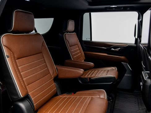 Used 2023 GMC Yukon XL Denali Ultimate image 33