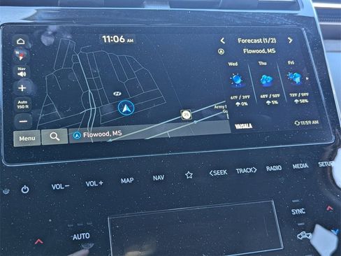 Certified 2023 Hyundai Santa Cruz Limited image 11