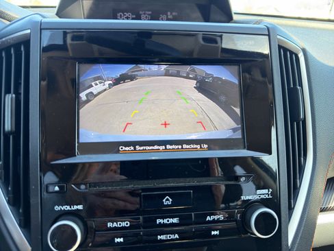 Used 2022 Subaru Crosstrek 2.0i Premium image 21