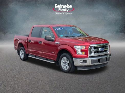 Used 2017 Ford F150 XLT w/ Trailer Tow Package RWD image 3