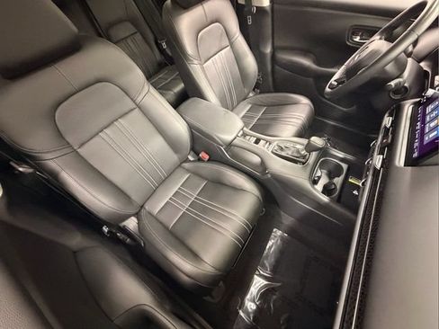 Certified 2024 Honda HR-V EX-L image 21