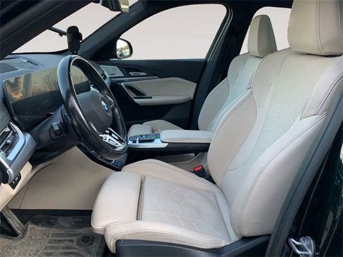 Used 2023 BMW X1 xDrive28i w/ Premium Package image 9