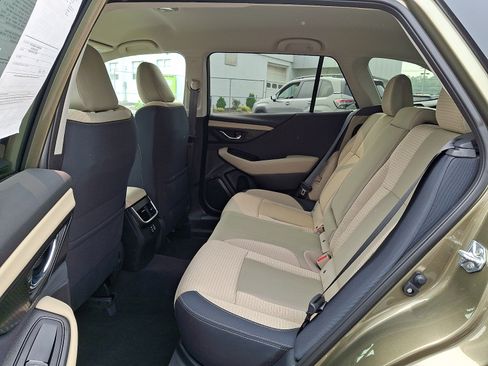 Certified 2025 Subaru Outback Premium AWD/4WD image 10