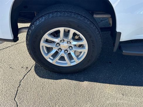 Used 2021 Chevrolet Silverado 1500 LT w/ Bed Protection Package image 18