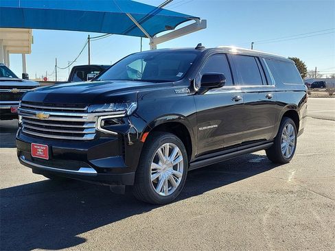 Used 2023 Chevrolet Suburban High Country w/ Premium Package 2 image 1