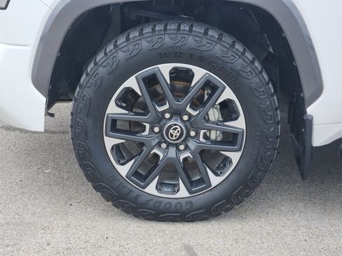 Used 2025 Toyota Tundra Limited w/ Power Package RWD image 10