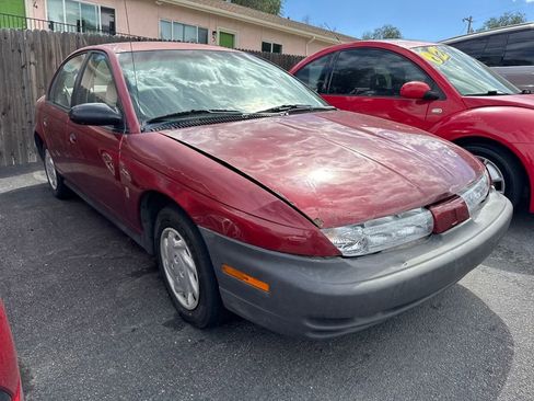 Used 1997 Saturn S-Series SL image 2