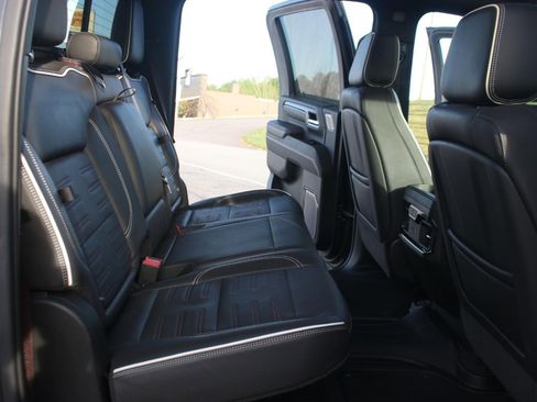 Used 2024 GMC Sierra 2500 AT4X AWD/4WD image 40