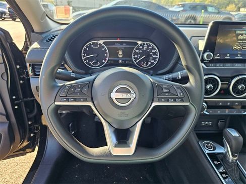 New 2025 Nissan Sentra SV w/ Trunk Package image 10