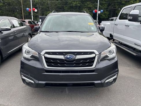 Used 2017 Subaru Forester Limited AWD/4WD image 2