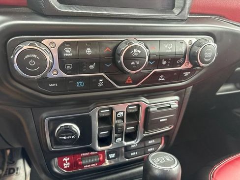 Used 2023 Jeep Wrangler Unlimited Rubicon 4xe AWD/4WD image 8
