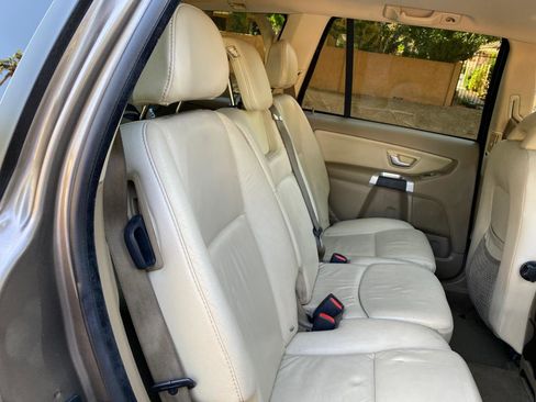 Used 2011 Volvo XC90 3.2 image 46