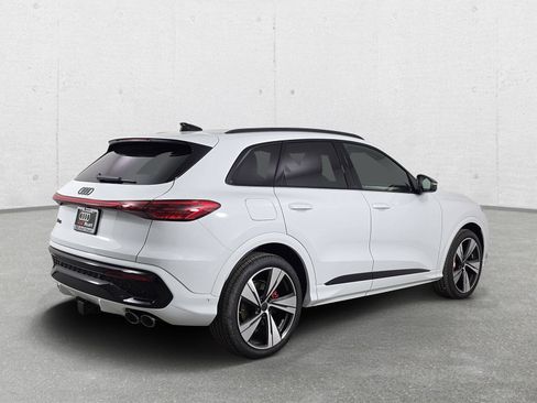 New 2026 Audi SQ5 Premium Plus AWD/4WD image 6