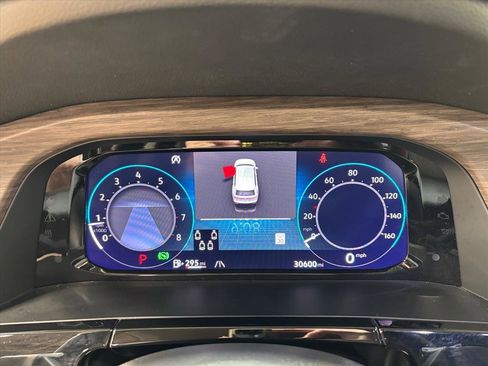 Used 2024 Volkswagen Atlas SEL image 16