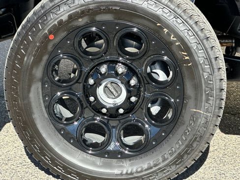 New 2026 Ford F250 Lariat w/ Black Appearance Package image 32