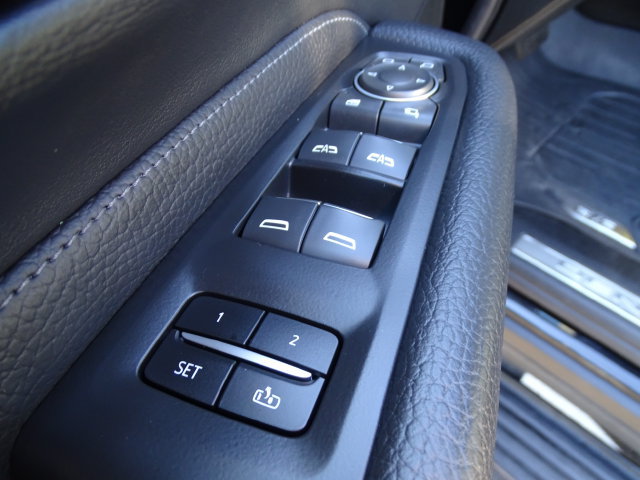 Used 2023 GMC Yukon Denali w/ Advanced Technology Package AWD/4WD image 12
