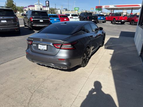 Used 2022 Nissan Maxima Platinum w/ Sport Mat Group FWD image 5
