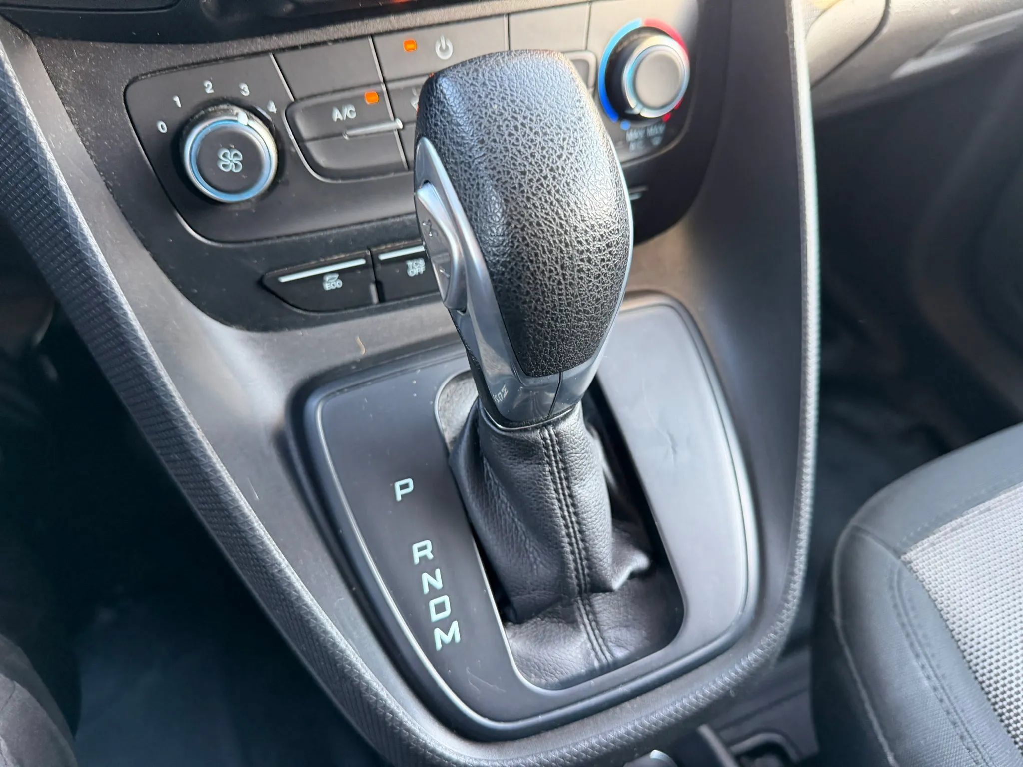 Used 2019 Ford Transit Connect XL FWD image 35