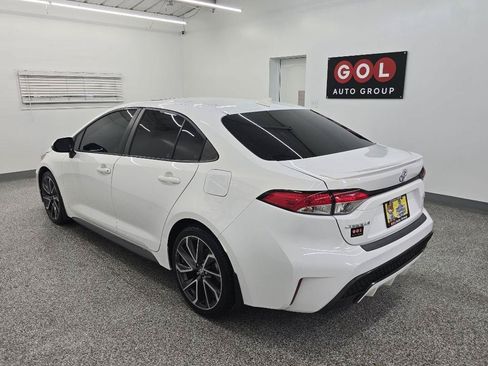 Used 2022 Toyota Corolla SE w/ SE Premium Package FWD image 4
