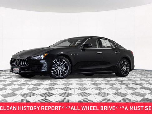 Used 2018 Maserati Ghibli S Q4 AWD/4WD image 2