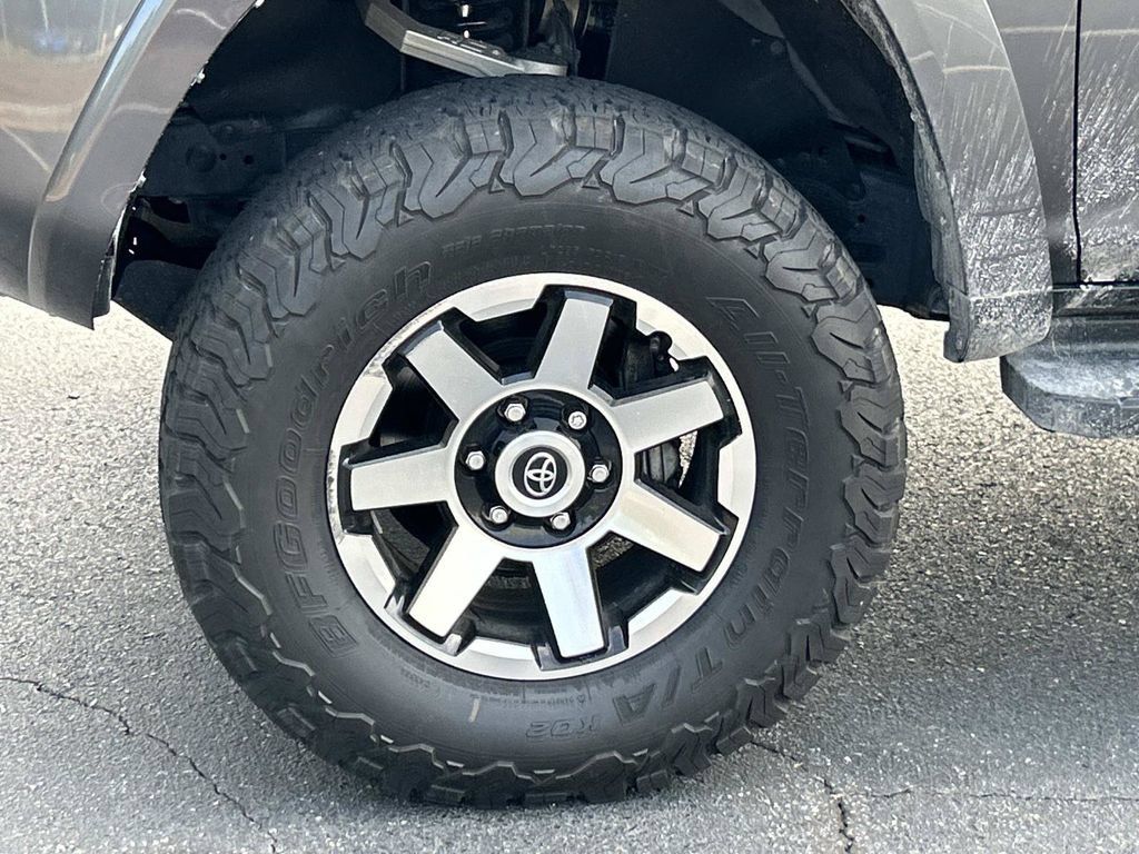 Used 2023 Toyota 4Runner SR5 RWD image 11