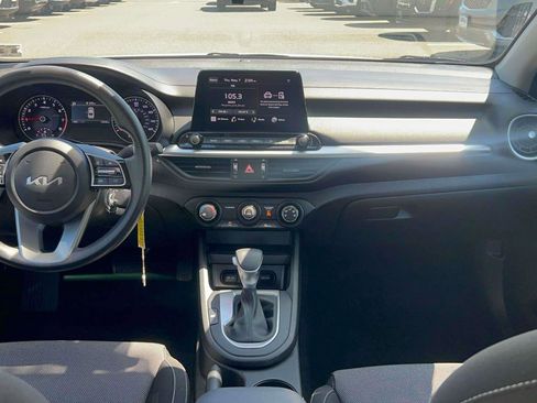 Used 2023 Kia Forte LXS w/ LXS Technology Package FWD image 23