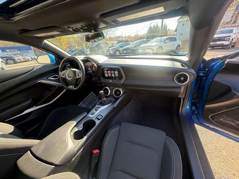Used 2018 Chevrolet Camaro SS RWD image 21