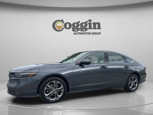 Certified 2023 Honda Accord EX image 2