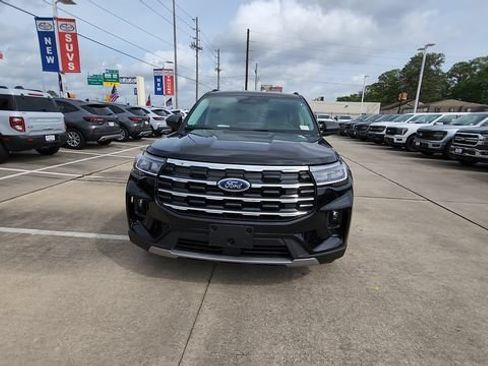 New 2026 Ford Explorer Active w/ Active Comfort Package RWD image 3