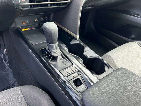 Used 2026 Toyota Camry LE FWD image 19