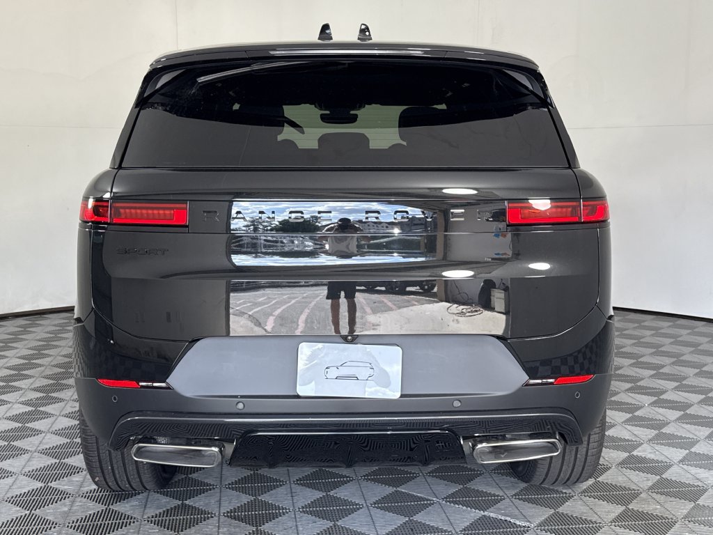 New 2027 Land Rover Range Rover Sport SE AWD/4WD image 6