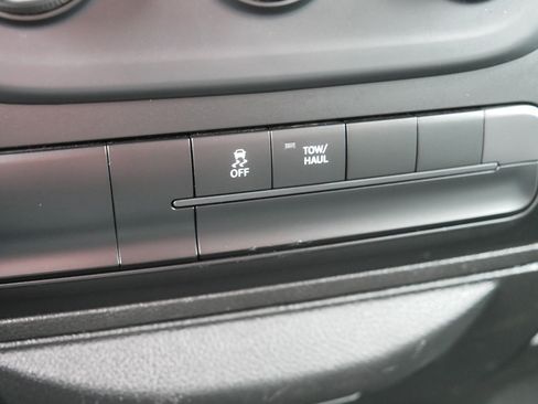 Certified 2024 RAM 1500 Classic SLT image 31