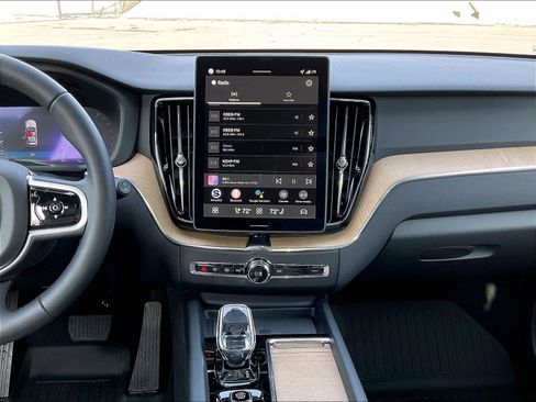 New 2026 Volvo XC60 B5 Plus w/ Protection Package Premier AWD/4WD image 9