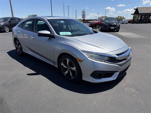 Used 2017 Honda Civic Touring image 2