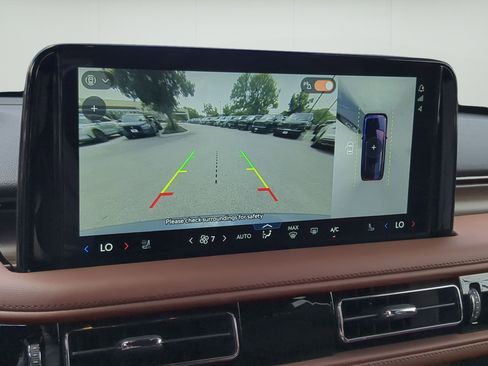 New 2026 Lincoln Aviator Reserve AWD/4WD image 16
