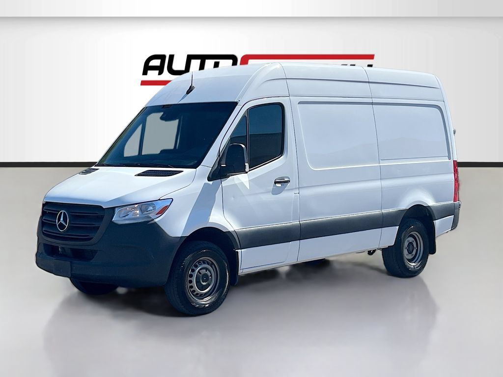 Used 2024 Mercedes-Benz Sprinter 3500 image 3