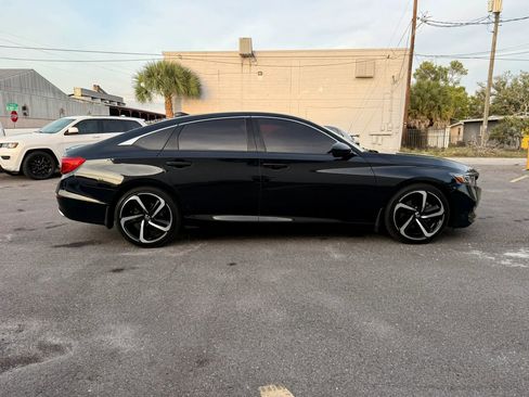 Used 2019 Honda Accord Sport image 6