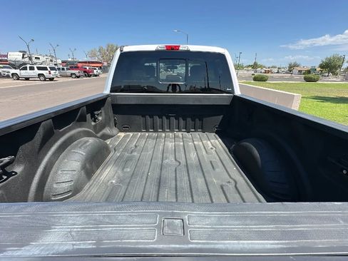 Used 2018 Ford F250 Lariat w/ Lariat Value Package RWD image 5